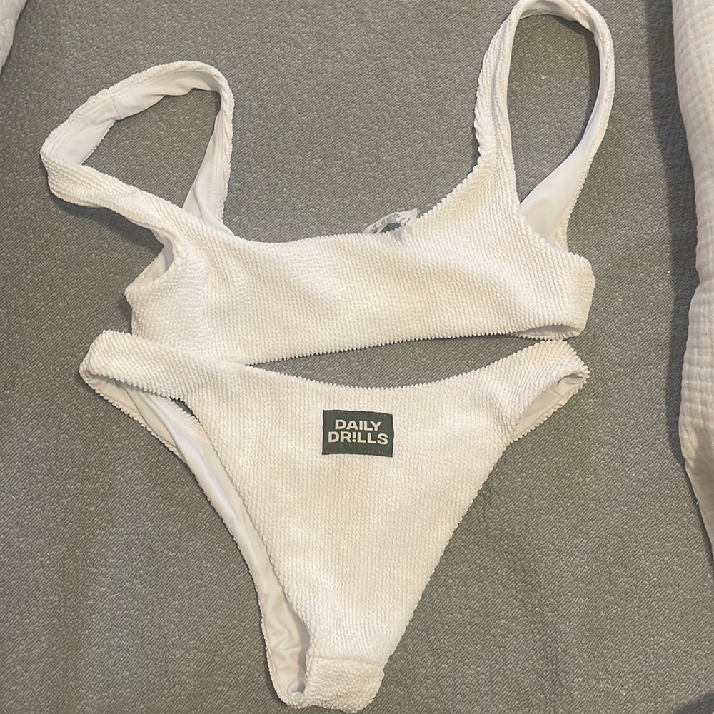 Daily drills white swimsuit !!